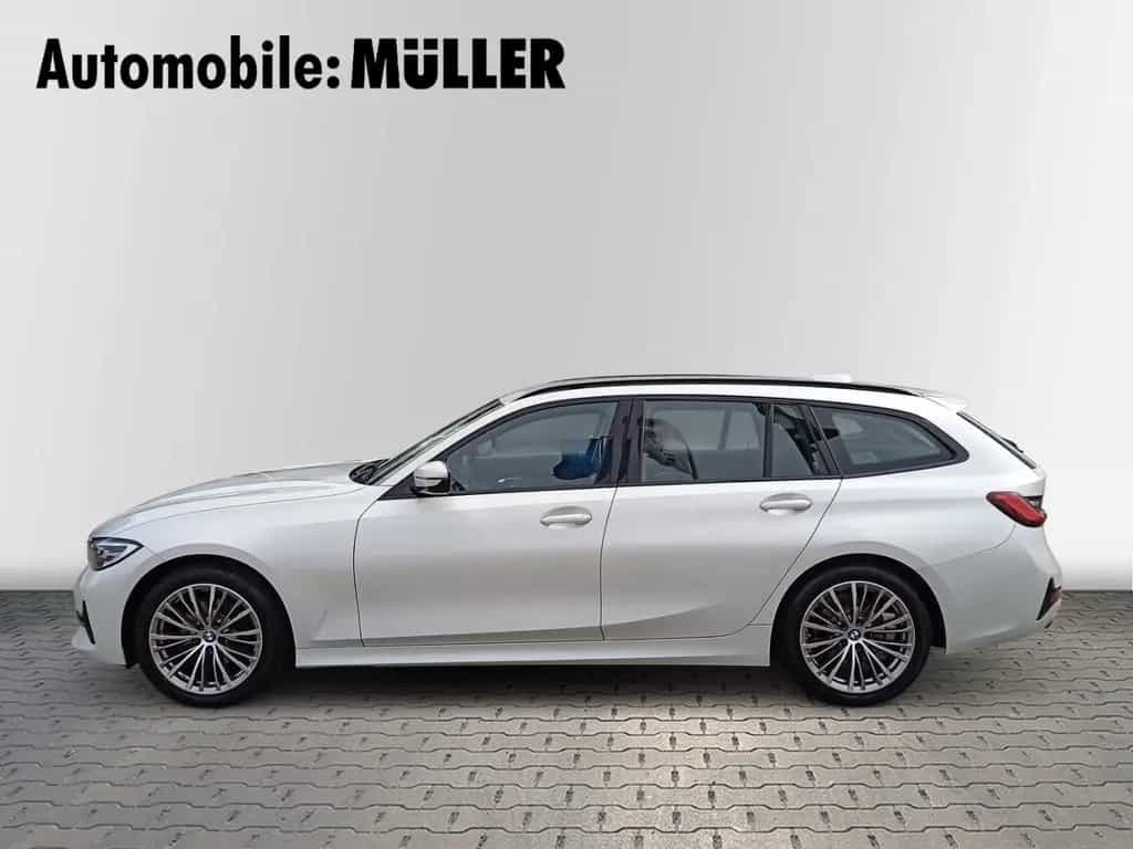 BMW 320 i Sport Line Touring  Aut.  SHZG+TEMPOMAT+NA 01/2020-photo-6