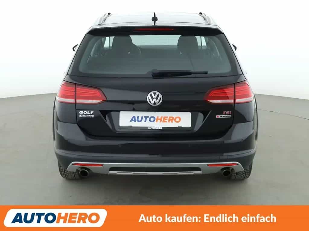 Volkswagen Golf VII 1.8 TSI Alltrack BlueMotion 4Motion Aut 07/2017-photo-4