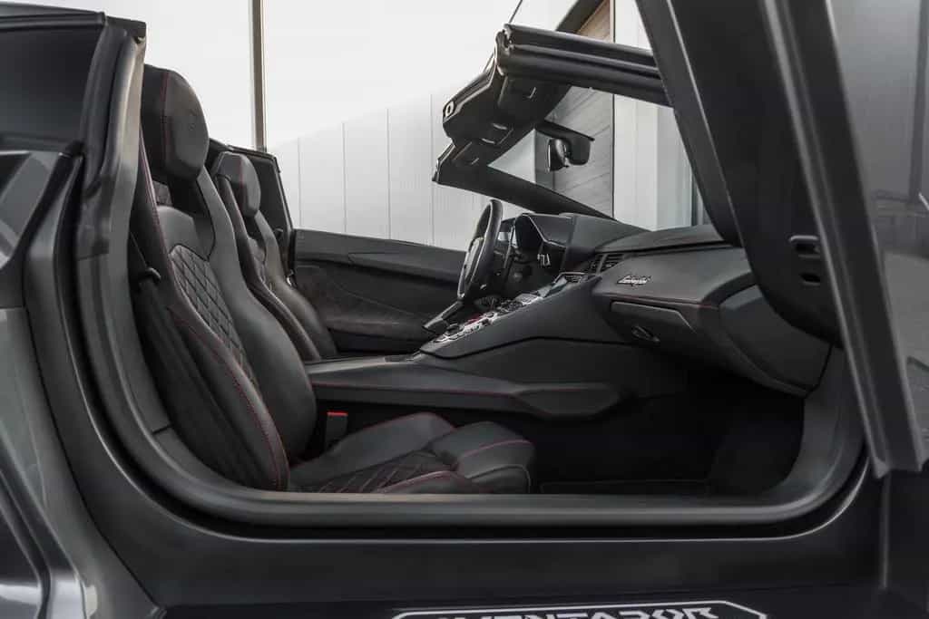 Lamborghini Aventador LP700-4 Roadster - Grigio Estoque - Ca 02/2015-photo-18