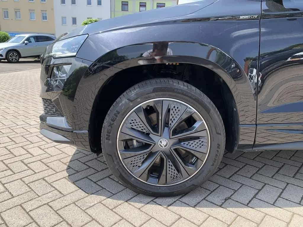Skoda Karoq 1.5TSI Sportline el.Klappe+ACC+Matrix+RFC 05/2025-photo-26