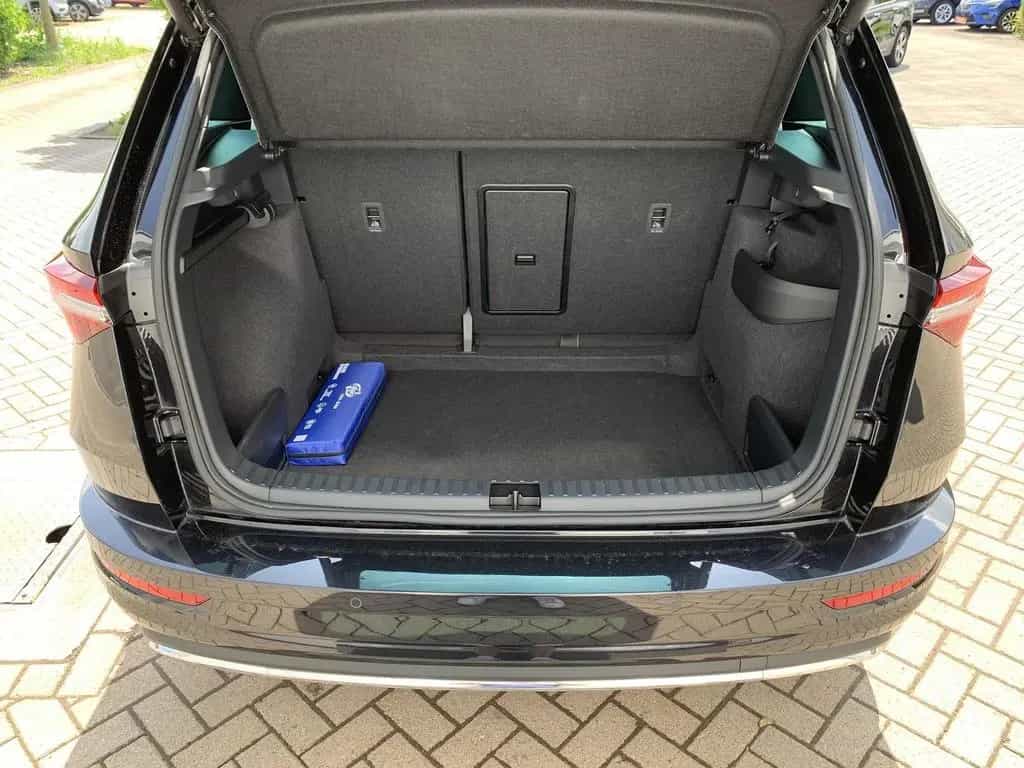 Skoda Karoq 1.5TSI Sportline el.Klappe+ACC+Matrix+RFC 05/2025-photo-4