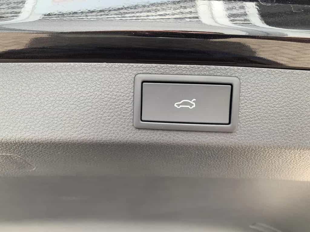Skoda Karoq 1.5TSI Sportline el.Klappe+ACC+Matrix+RFC 05/2025-photo-5