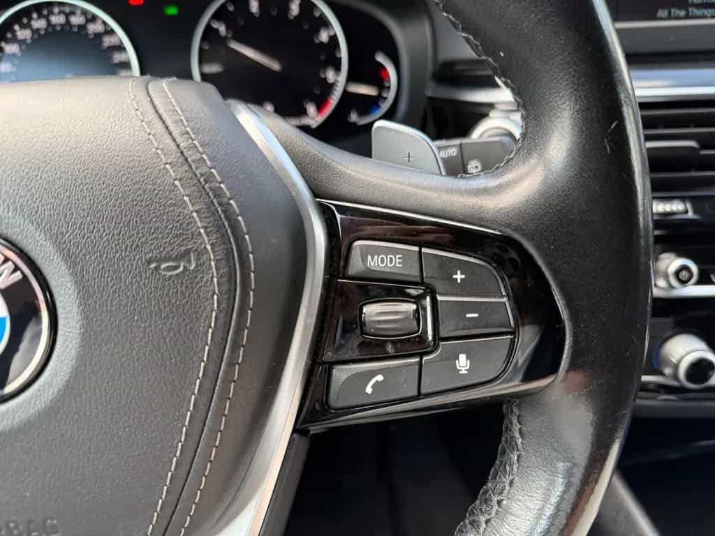 BMW Touring 520 d Sport Line PANO SHZ NAVI Garantie 05/2019-photo-15