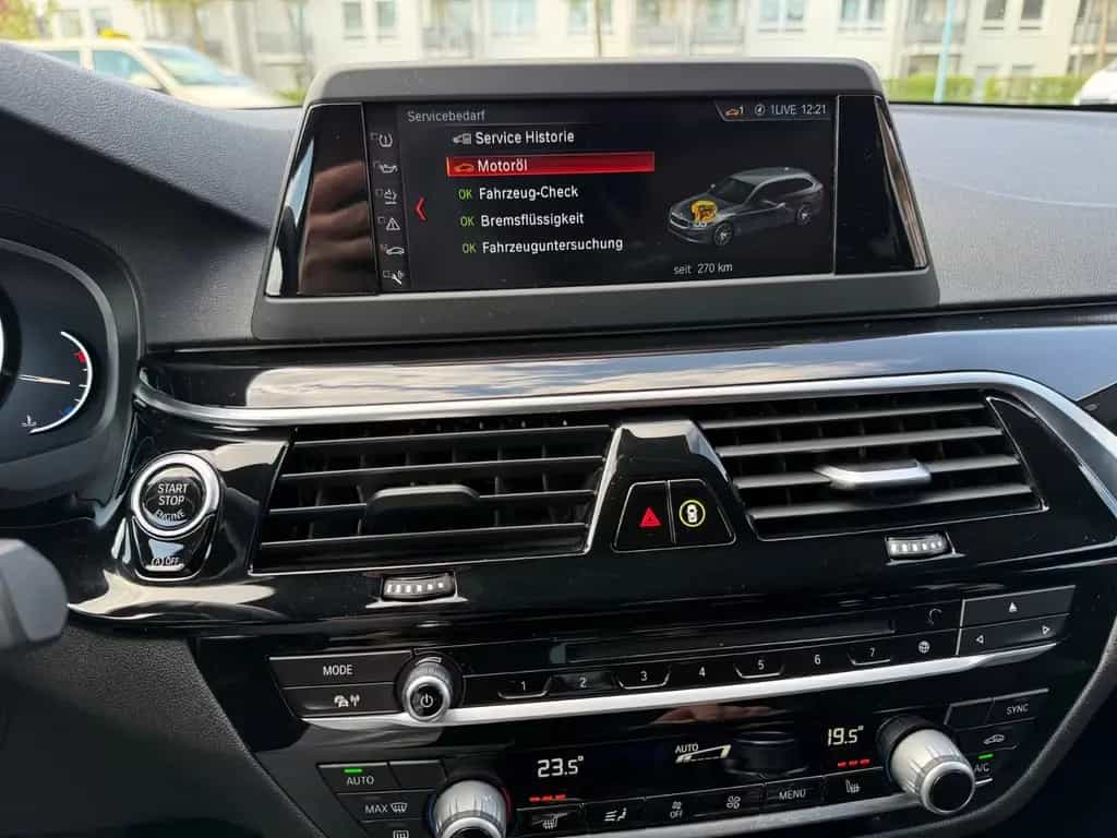 BMW Touring 520 d Sport Line PANO SHZ NAVI Garantie 05/2019-photo-22