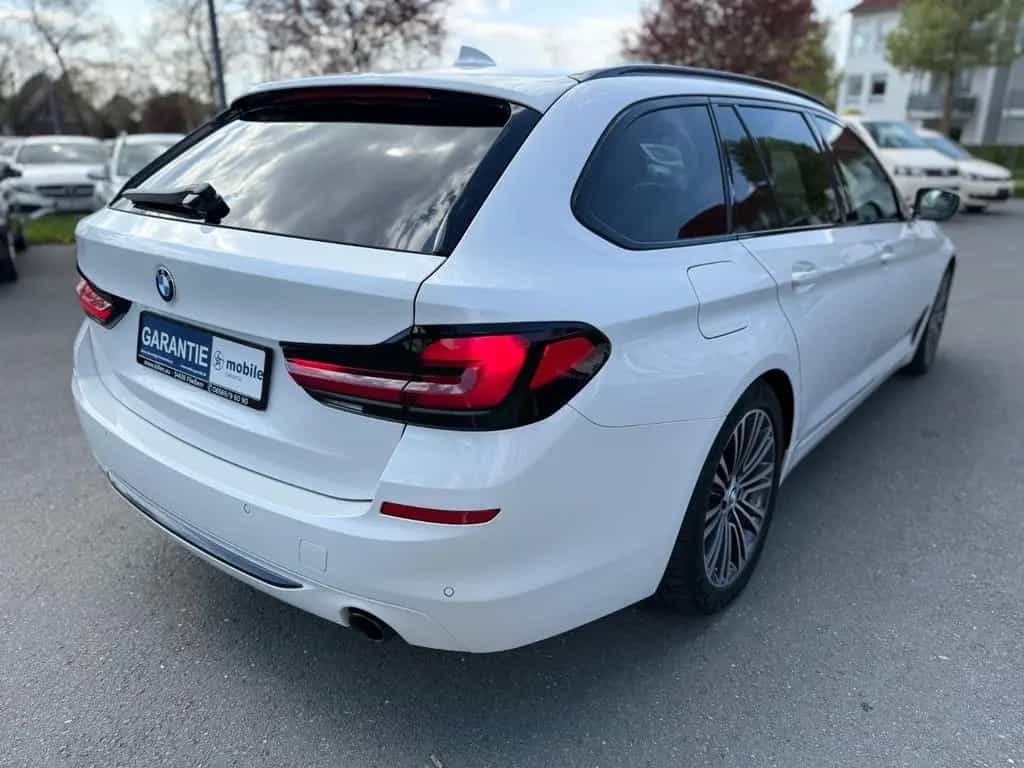 BMW Touring 520 d Sport Line PANO SHZ NAVI Garantie 05/2019-photo-4