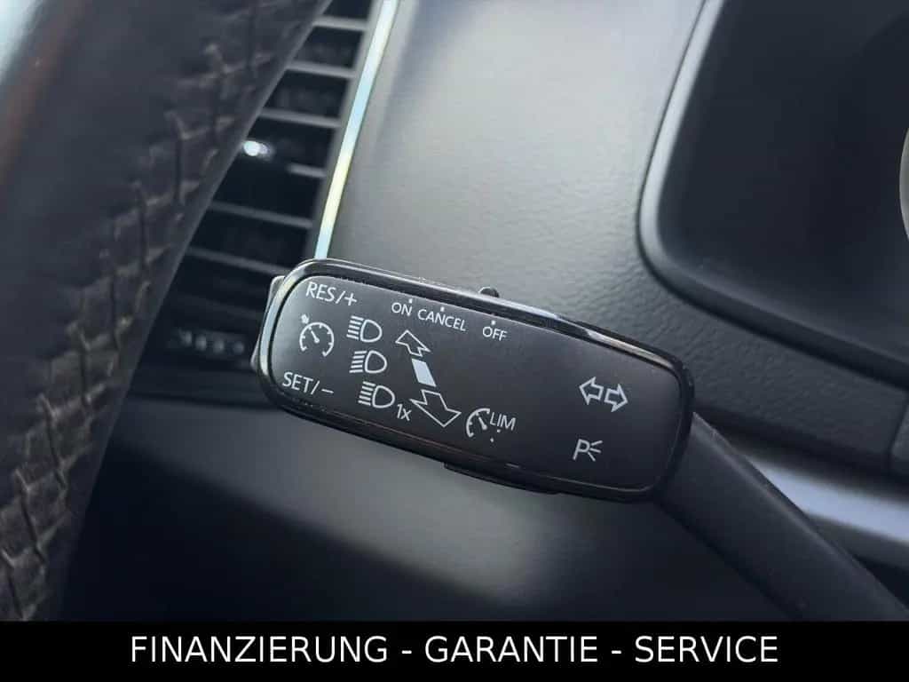 Skoda Karoq AMBITION 1,5TSI DSG/ACC/KAM/AHK/LEDER/NAV 06/2018-photo-20