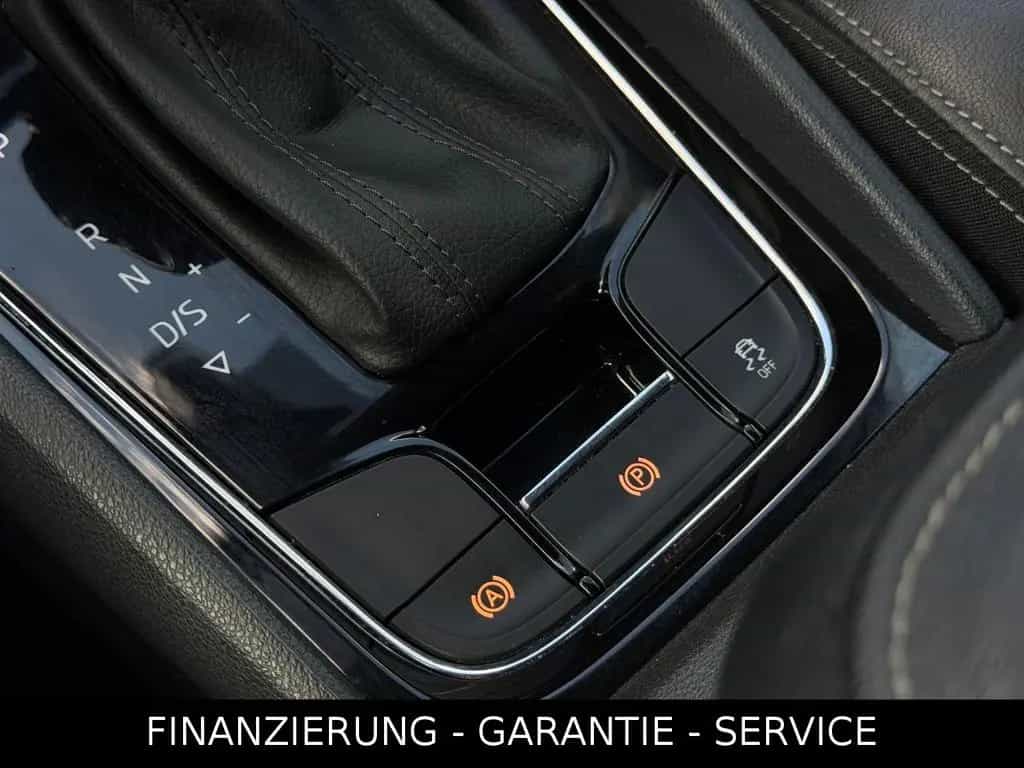 Skoda Karoq AMBITION 1,5TSI DSG/ACC/KAM/AHK/LEDER/NAV 06/2018-photo-26