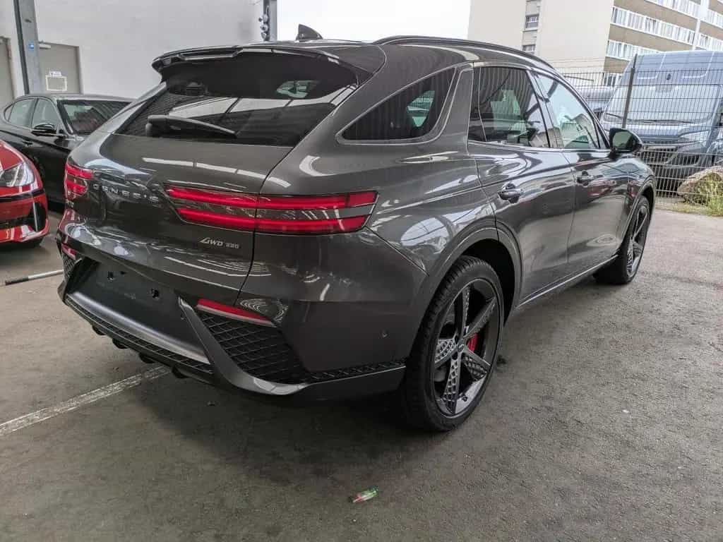 Genesis GV70 Sport 4WD|Panorama|21"|LEDER-ROT| 11/2024-photo-3
