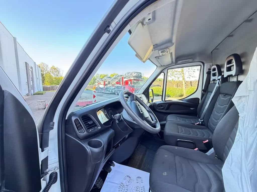 Iveco Daily Kasten HKa 35 S/L2/H2/116.000km/AHK3500KG 01/2016-photo-11