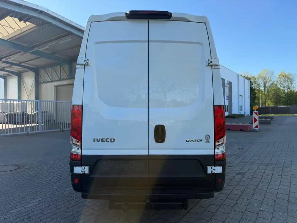 Iveco Daily Kasten HKa 35 S/L2/H2/116.000km/AHK3500KG 01/2016-photo-7