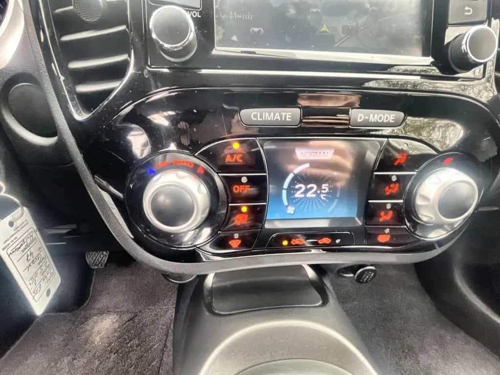 Nissan Juke 1.5 dCi Acenta 4x2*Navi*Kamera*Allwetterrei 04/2015-photo-22