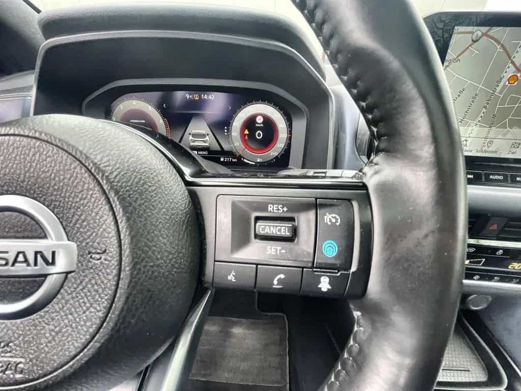 Nissan Qashqai 1.3 DIG-T Tekna*Navi*HeadUp*Panoramadach 08/2022-photo-26