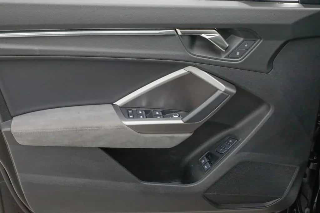 Audi Q3 45 eTFSI S tronic Kam. SHZ PDC Virtual 11/2022-photo-19