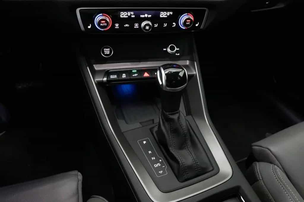 Audi Q3 45 eTFSI S tronic Kam. SHZ PDC Virtual 11/2022-photo-26