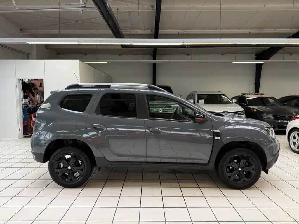 Dacia Duster II Extreme Scheckheft Navi 360 Kamera Kli 11/2022-photo-3