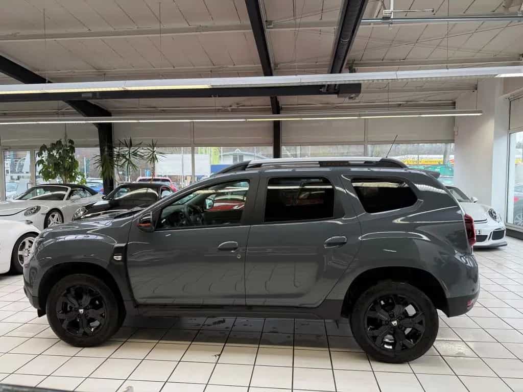 Dacia Duster II Extreme Scheckheft Navi 360 Kamera Kli 11/2022-photo-4