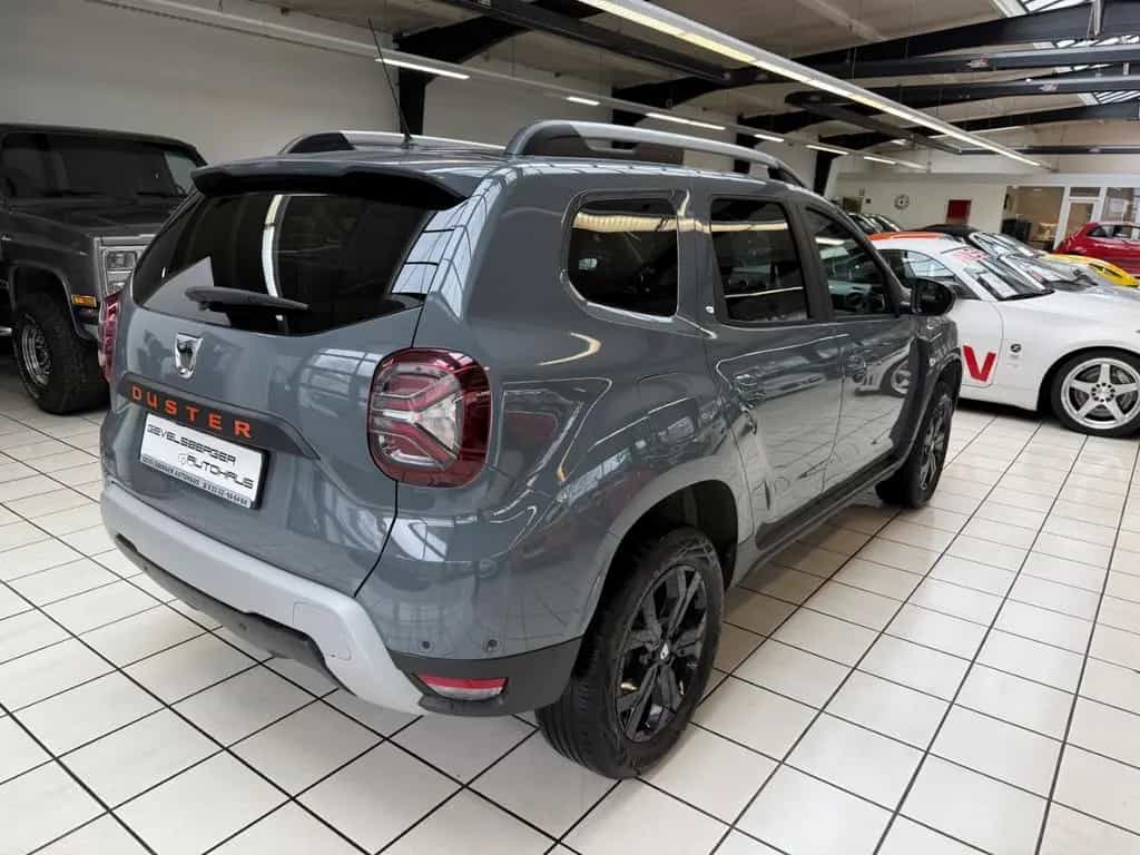Dacia Duster II Extreme Scheckheft Navi 360 Kamera Kli 11/2022-photo-5