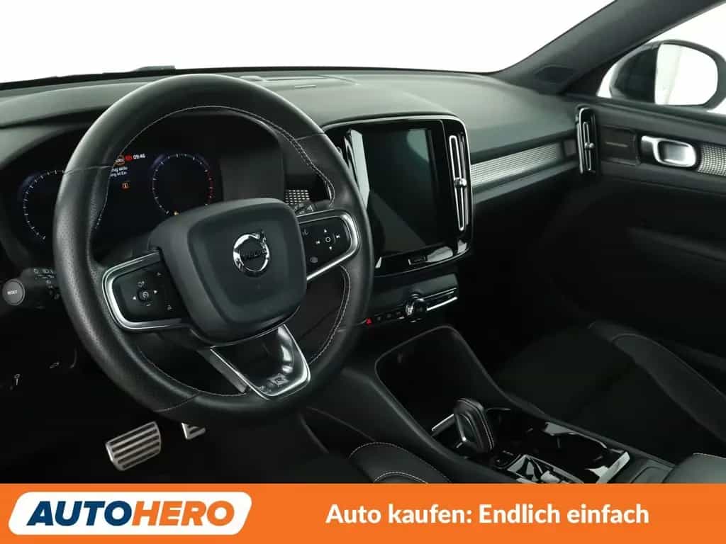 Volvo XC40 2.0 T4 R-Design AWD Aut.*NAVI*LED*TEMPO*CAM 02/2019-photo-10