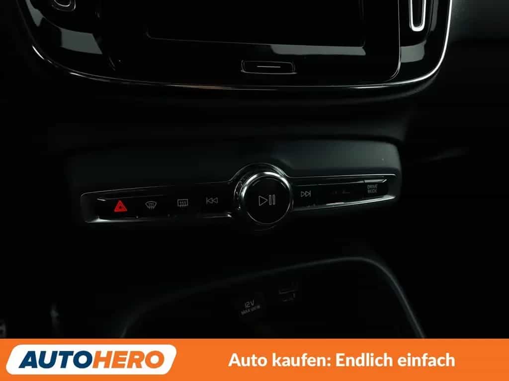 Volvo XC40 2.0 T4 R-Design AWD Aut.*NAVI*LED*TEMPO*CAM 02/2019-photo-21