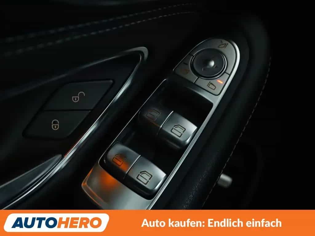 Mercedes-Benz C-Class 180 AMG Line Aut.*NAVI*CAM*LED*PDC*SHZ*AHK* 09/2018-photo-24