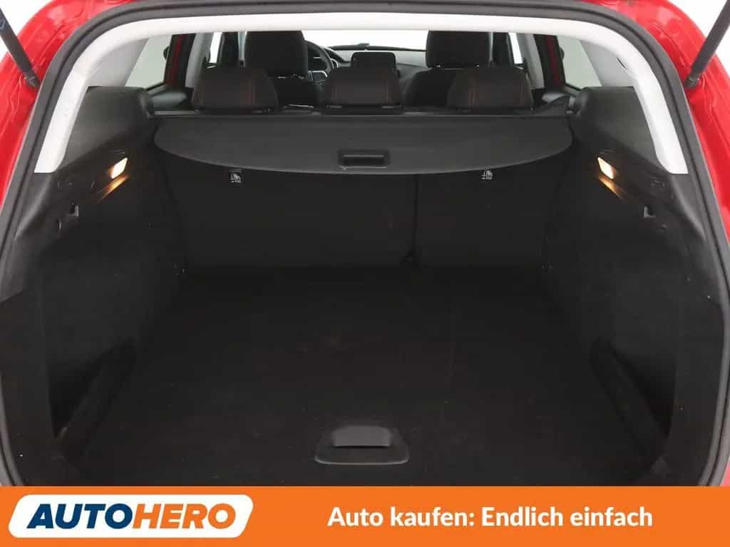 Fiat Tipo 1.6 M-Jet Red *NAVI*CAM*TEMPO*ALU*KLIMA* 06/2022-photo-17