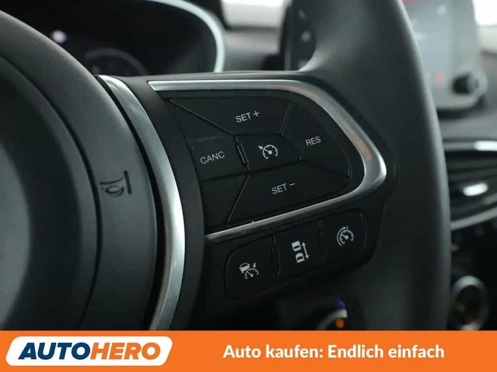 Fiat Tipo 1.6 M-Jet Red *NAVI*CAM*TEMPO*ALU*KLIMA* 06/2022-photo-26