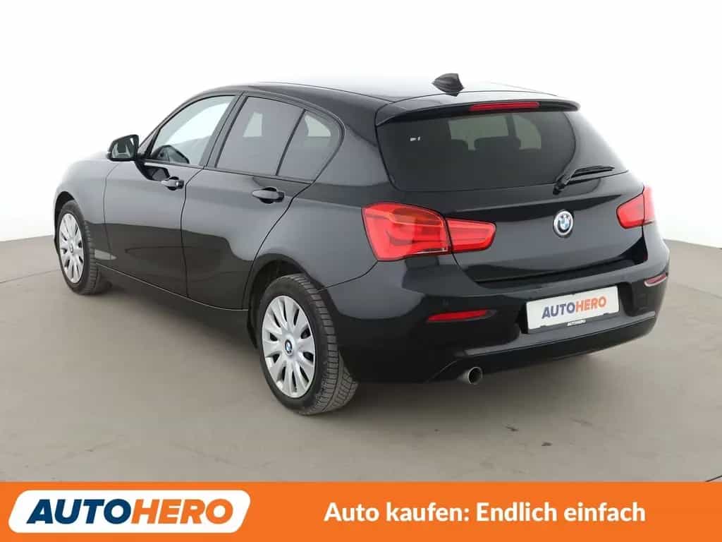 BMW 1 Series 118i Aut.*PDC*SHZ*LIMITER*KLIMA*GARANTIE* 07/2018-photo-3