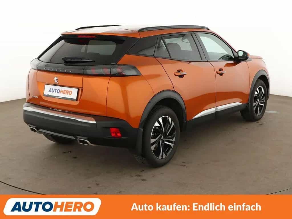 Peugeot 2008 1.2 PureTech Allure Aut.*NAVI*CAM*LED*TEMPO 08/2020-photo-4