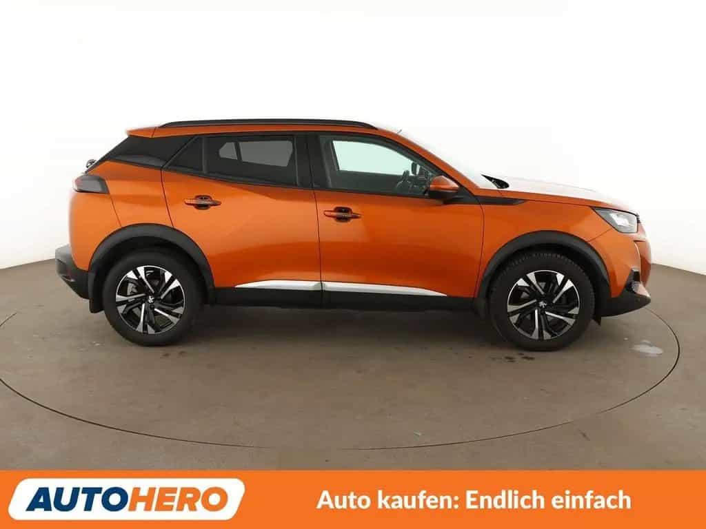 Peugeot 2008 1.2 PureTech Allure Aut.*NAVI*CAM*LED*TEMPO 08/2020-photo-5