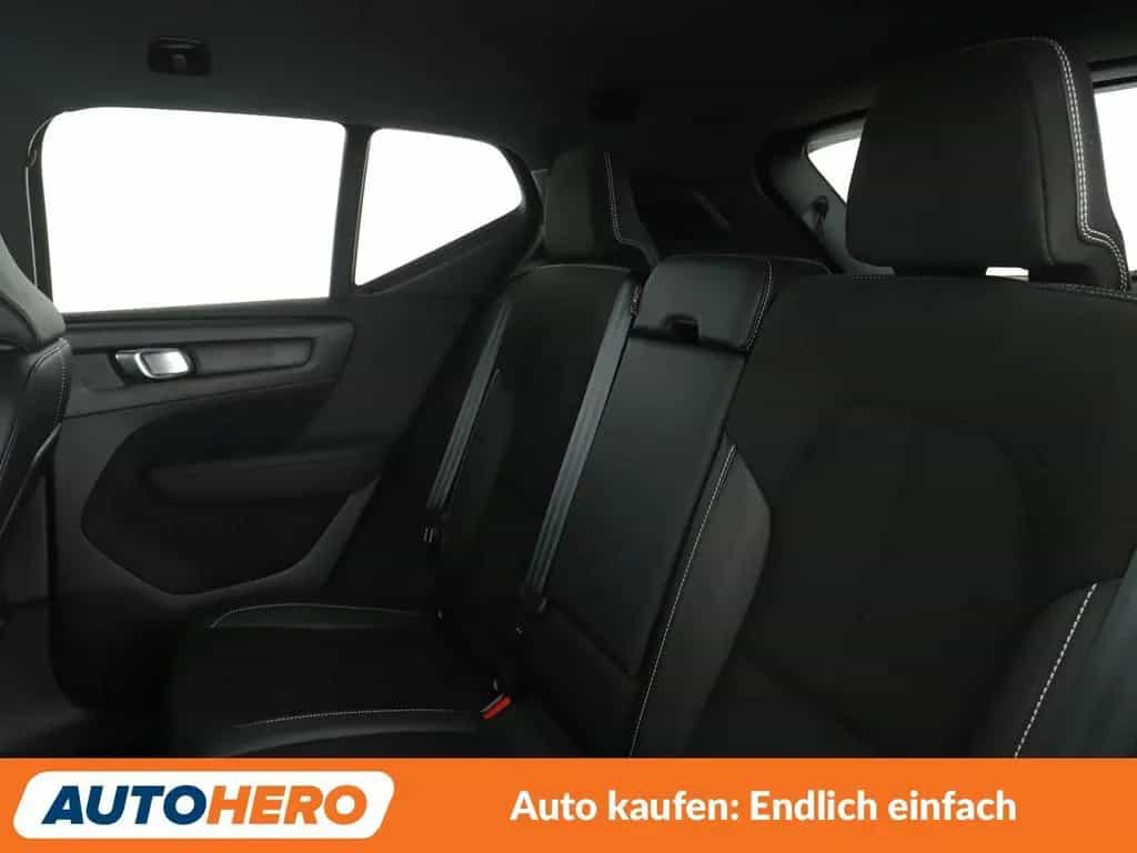 Volvo 2.0 B4 R-Design 2WD Aut.*NAV*LED*TEMP*CAM*PDC* 04/2021-photo-10