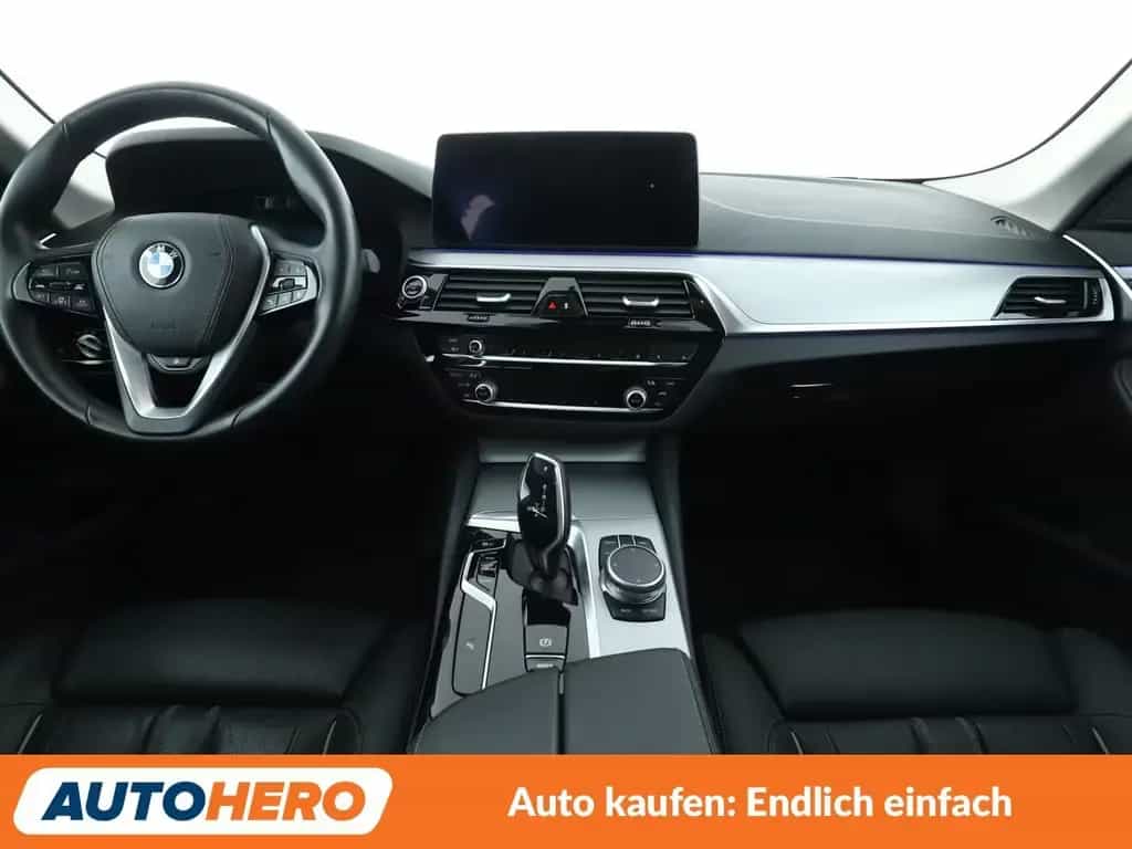 BMW 5 Series 520d Aut.*NAVI*LED*ACC*HUD*CAM*PDC*SHZ* 03/2021-photo-11