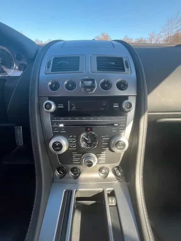 Aston Martin DB9 Volante 6.0 Touchtronic - 01/2012-photo-10