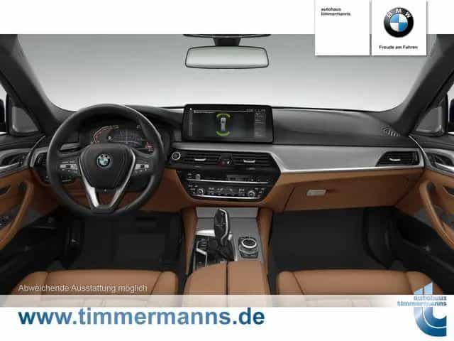 BMW 5 Series 520d Touring H&K HUD DrAss ParkAss Standhz 09/2022-photo-3