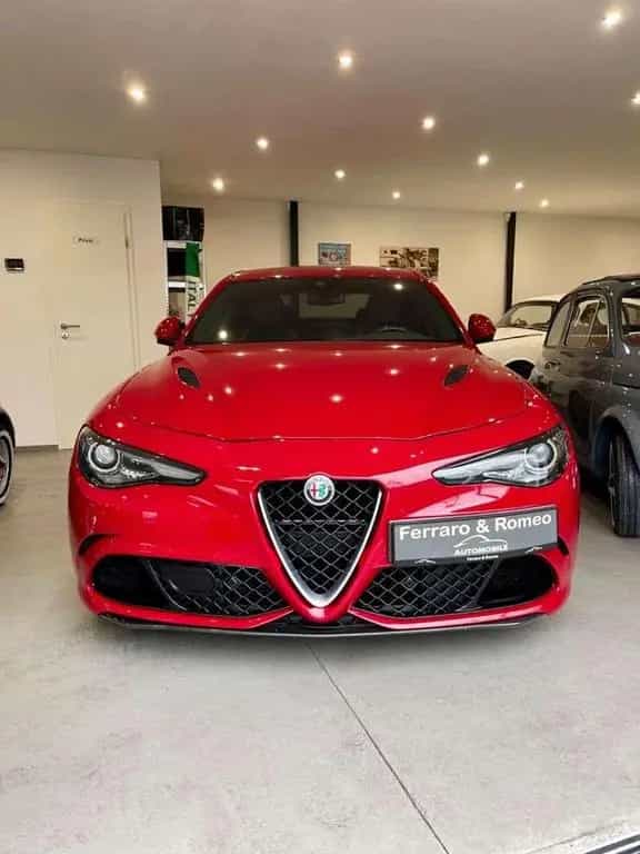 Alfa Romeo Giulia Quadrifoglio 2.9 T V6 Schalter 06/2017-photo-2