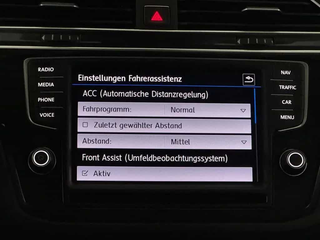 Volkswagen Tiguan TDI Highline AHK LED Navi ACC Standhz 1Hd 08/2016-photo-21
