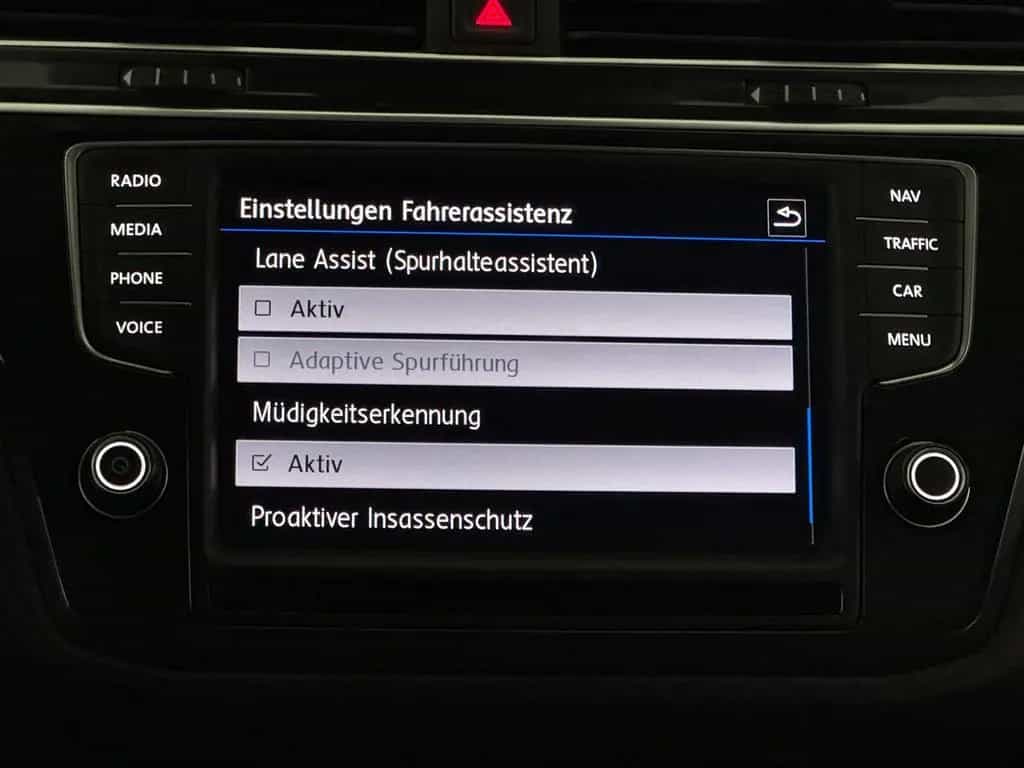 Volkswagen Tiguan TDI Highline AHK LED Navi ACC Standhz 1Hd 08/2016-photo-22