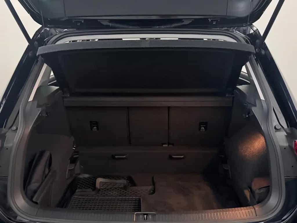 Volkswagen Tiguan TDI Highline AHK LED Navi ACC Standhz 1Hd 08/2016-photo-26
