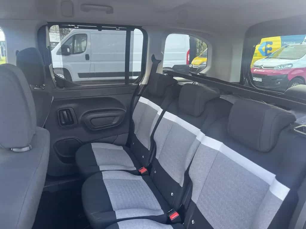 Citroën Berlingo 1.2PT130 Shine M Automatik |Kamera|Navi 01/2023-photo-8
