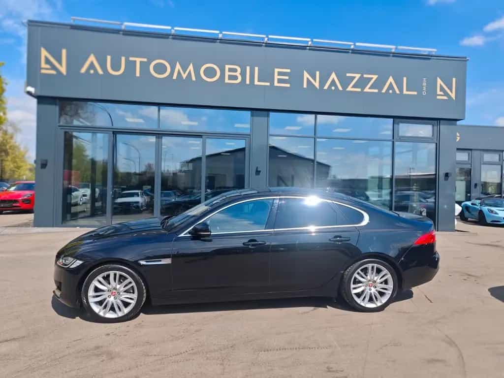 Jaguar XF 3.0 300PS*PORTOFOLIO*SOUNDSYSTEM*NAVI*KAMERA* 03/2017-photo-11