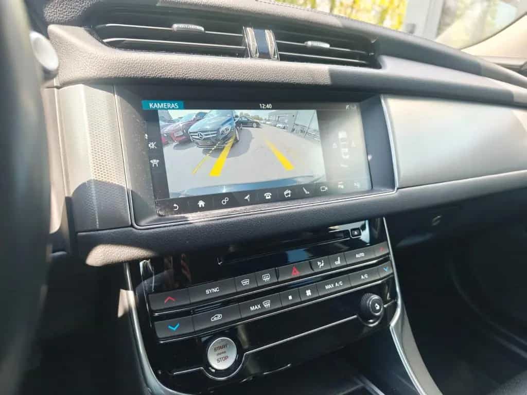 Jaguar XF 3.0 300PS*PORTOFOLIO*SOUNDSYSTEM*NAVI*KAMERA* 03/2017-photo-30