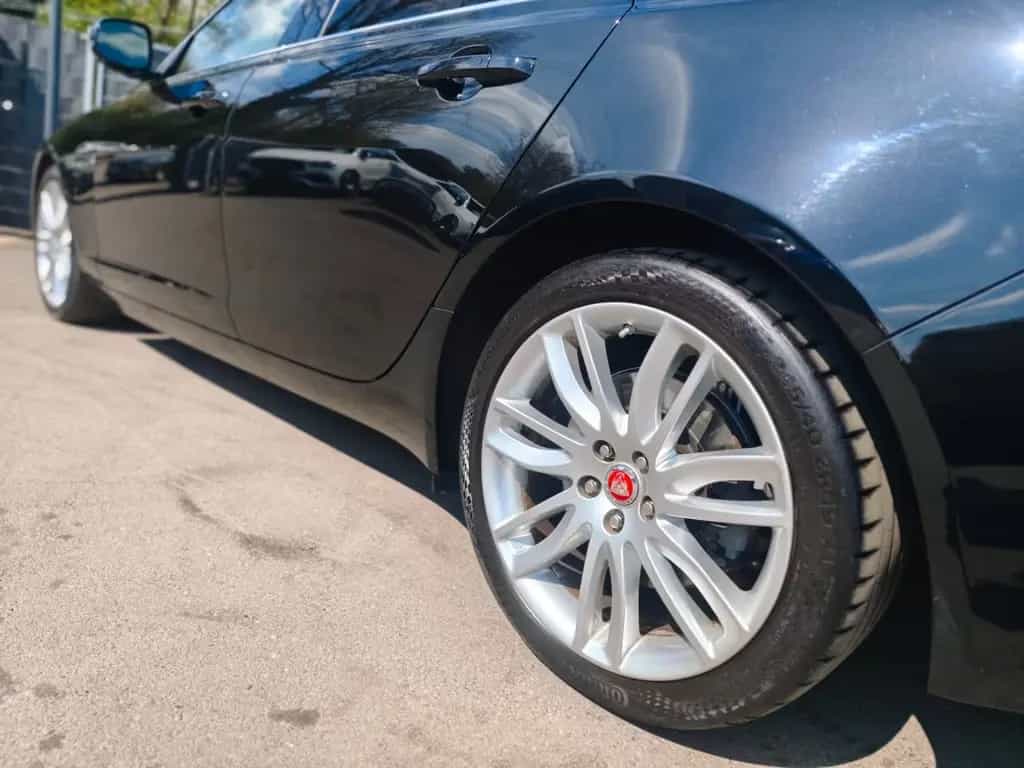 Jaguar XF 3.0 300PS*PORTOFOLIO*SOUNDSYSTEM*NAVI*KAMERA* 03/2017-photo-8