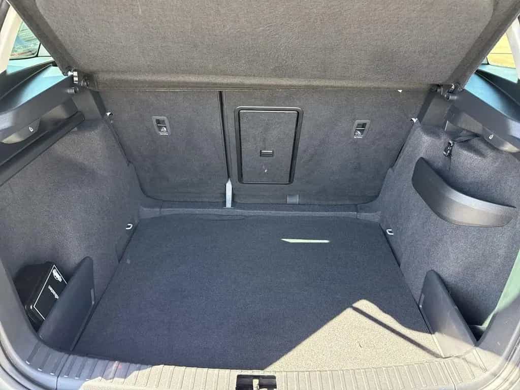 Skoda Karoq Tour 1.0 TSI RFK, SHZ, KESSY 12/2023-photo-12