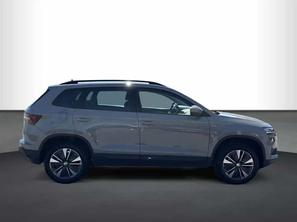 Skoda Karoq Tour 1.0 TSI RFK, SHZ, KESSY 12/2023-photo-5