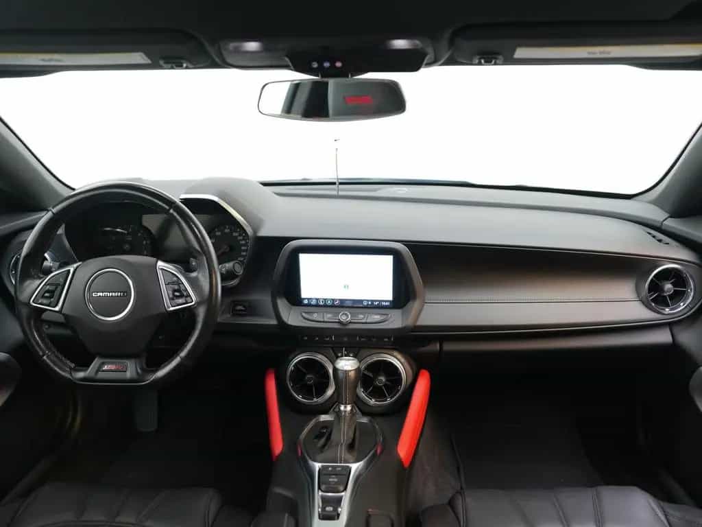 Chevrolet Camaro 6.2 V8 LEDER*KAMERA*CARPLAY*LED 09/2022-photo-14