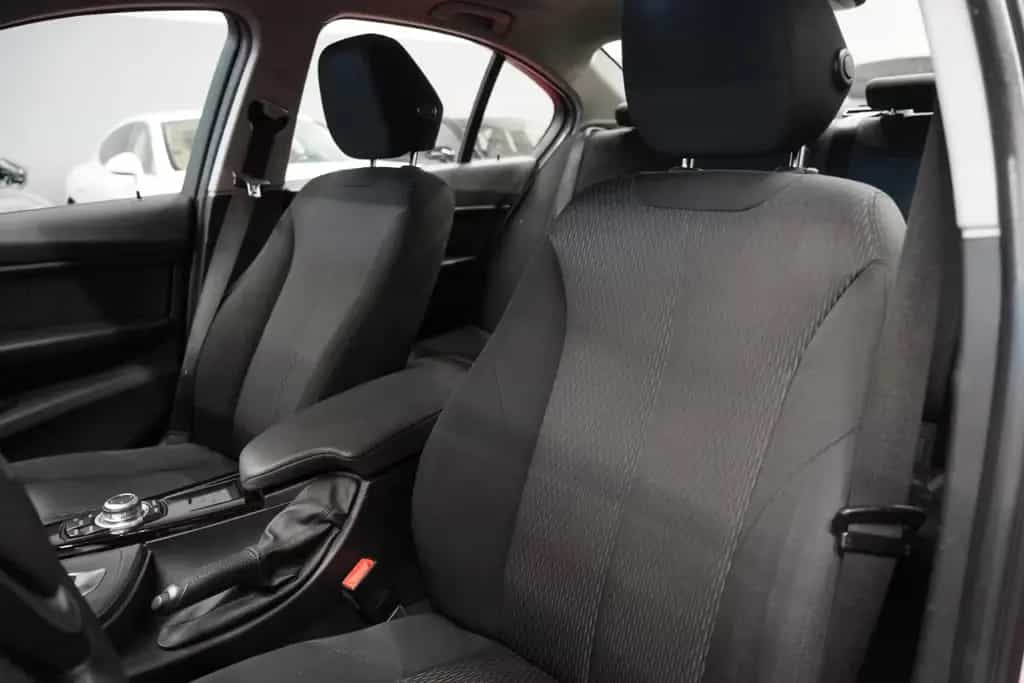 BMW 320 i F30 Advantage *Unfallfrei*Wenig-Km* 01/2017-photo-14