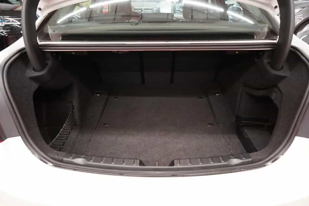 BMW 320 i F30 Advantage *Unfallfrei*Wenig-Km* 01/2017-photo-30