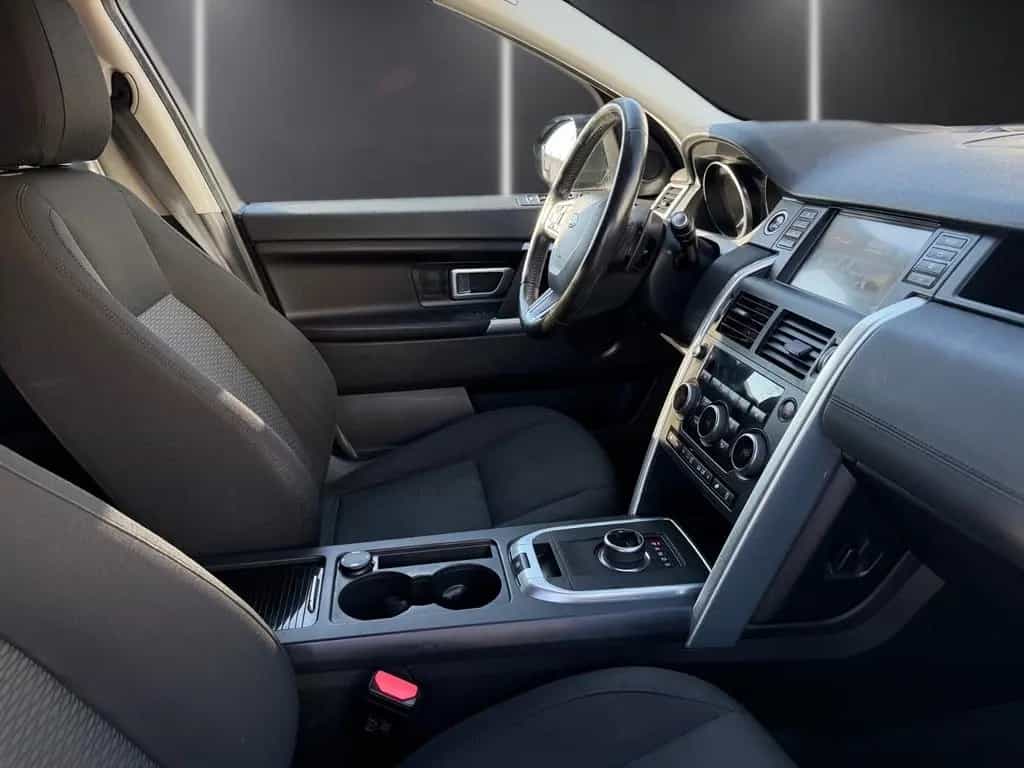 Land Rover Discovery Sport SE AWD 06/2017-photo-19