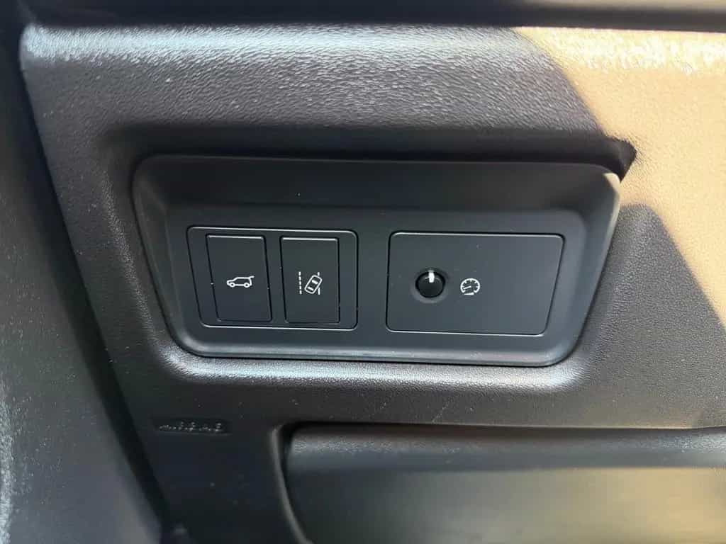 Land Rover Discovery Sport SE AWD 06/2017-photo-21