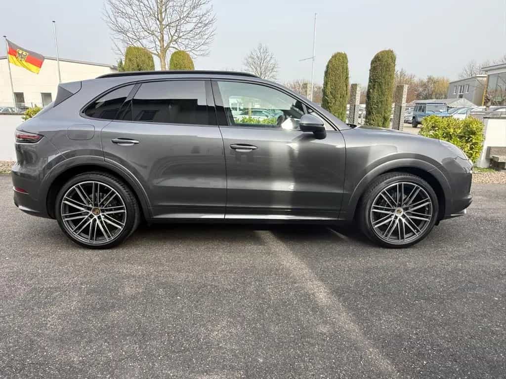 Porsche Cayenne Design Paket/22Zoll. 10/2019-photo-1