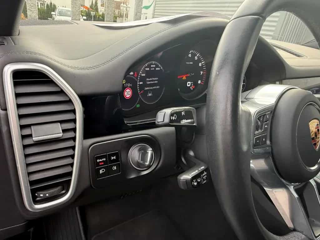 Porsche Cayenne Design Paket/22Zoll. 10/2019-photo-26